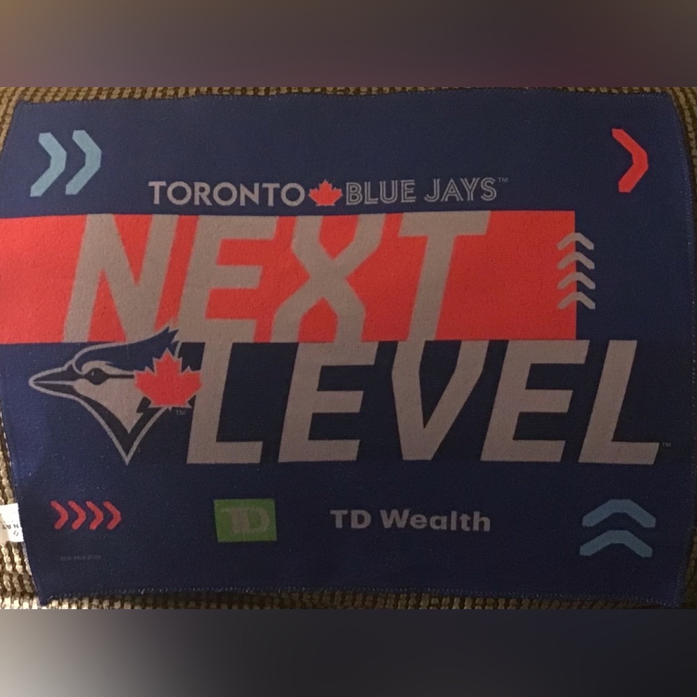 Toronto Blue Jays Rally Rag - Picture 3 of 4